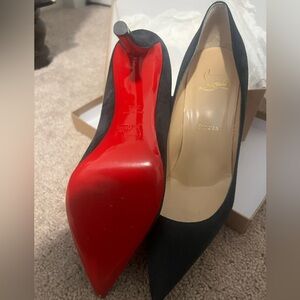 Christian Louboutin apostrophy pump grey suede 85 women’s size 37.5/ us size 7
